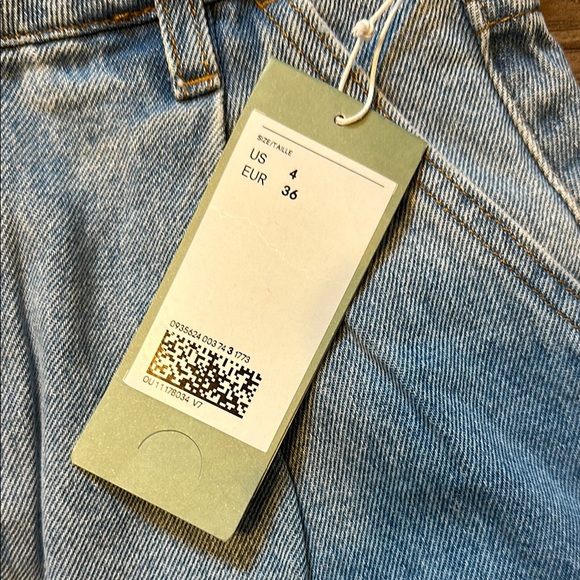 Casual Denim Shorts - Picture 3 of 7